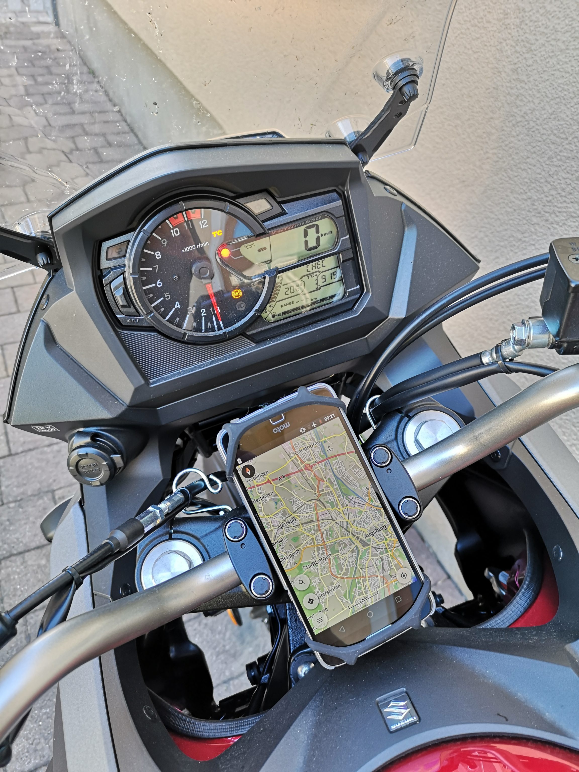 Ist ein Smartphone das bessere Motorrad Navigationsgerät? - Kurviger.de Blog